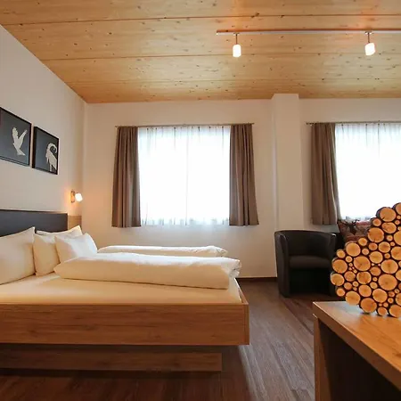 Apart Belmont Apartment *